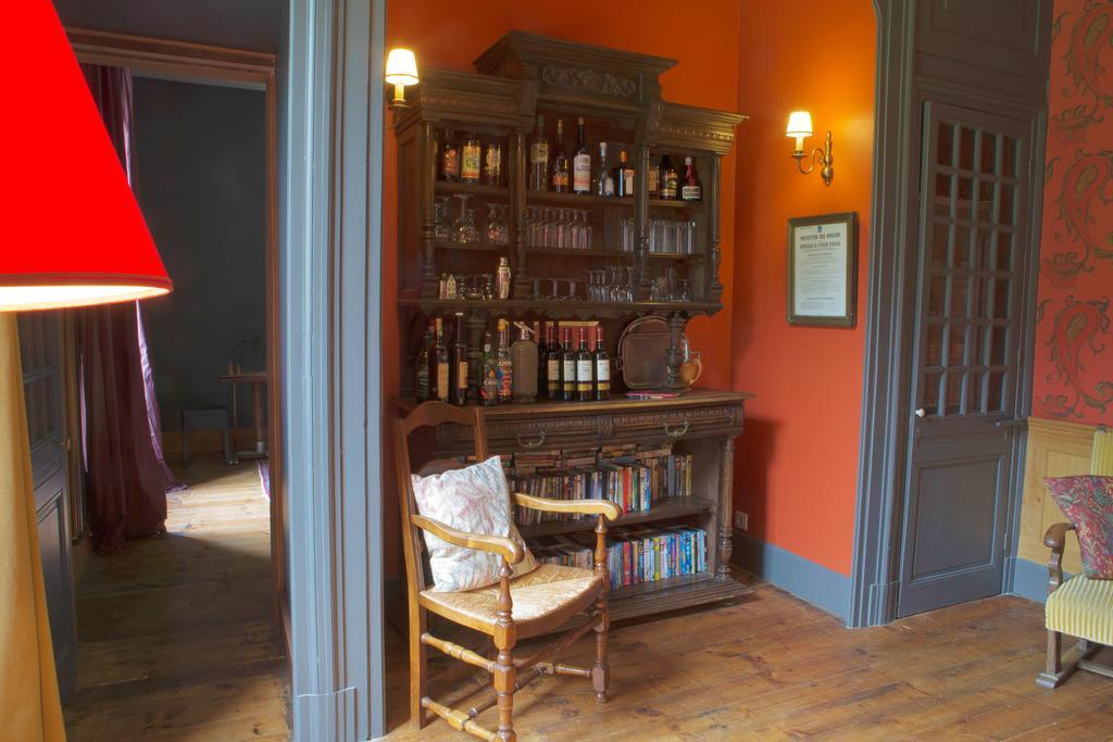 Bed and Breakfast Abbaye Du Palais Thauron Екстер'єр фото